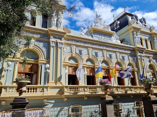 Círculo de Amistad XII de Enero