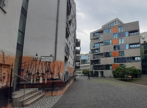 Kaiser-Wilhelm-Straße 20 / Caffamacherreihe 03 Brahms-Quartier