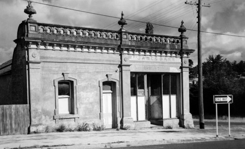 64-66 Sussex Street - site of Austin's tailor shop, J Y Clarke barber and tobacconist, and Barr's drapery store
