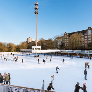 Holstenwall 30, Eis- und Rollschuhbahn
