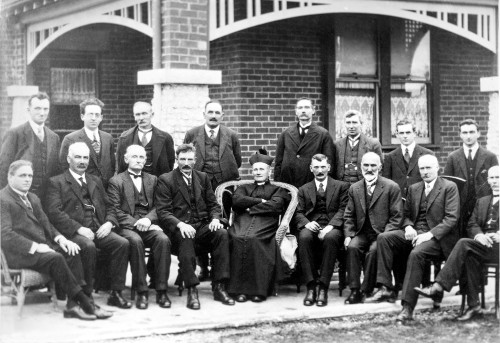 Corner Cumberland and Clyde Streets, opposite the church – former Catholic Presbytery