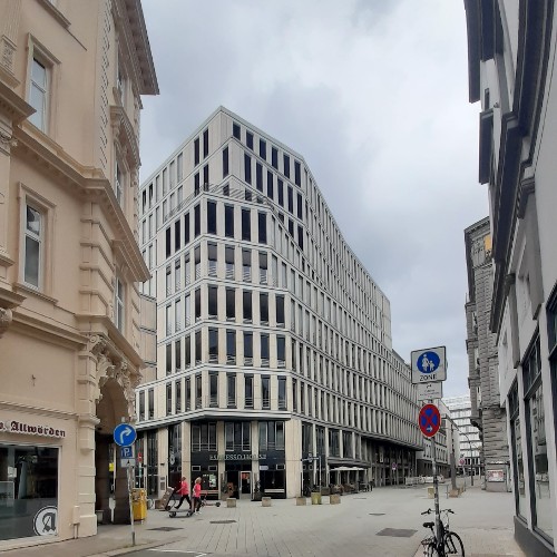 Audio-Tour 09 Große Theaterstraße 25 / Büschstraße, Opern-Betriebsgebäude