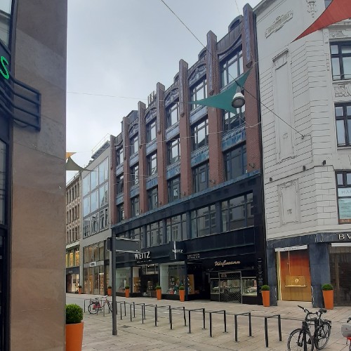 Audio-Tour 16 Neuer Wall 26 - 28 Pinconhaus