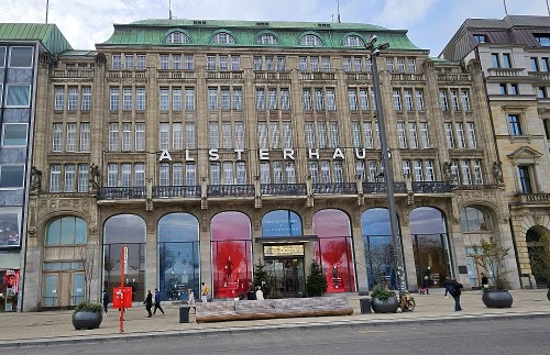 Audio-Tour 14 Jungfernstieg 16 - 20 Alsterhaus