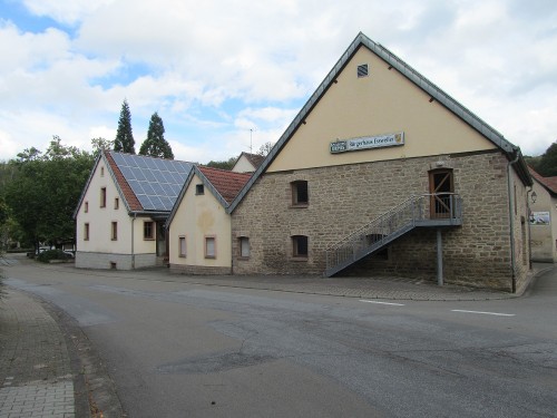 Dorfgemeinschaftshaus (DGH)