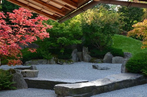 Japanischer Garten – Rundweg