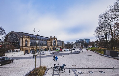 Audio-Tour 03: Marseiller Promenade und Bucerius Law School (Hamburg Stadtteile im Wandel -Die Neustadt)